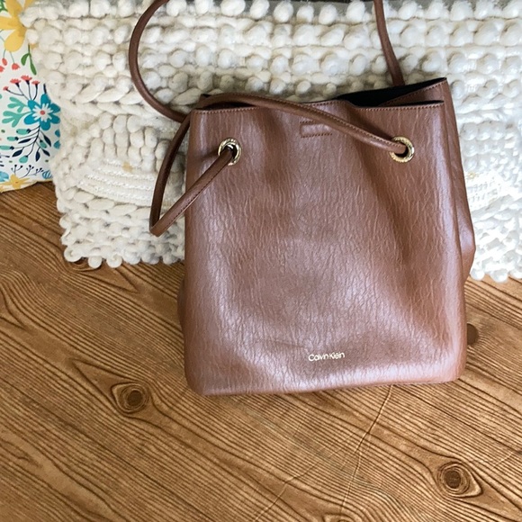 Calvin Klein Gabrianna Bubble Lamb Tote - Picture 1 of 8